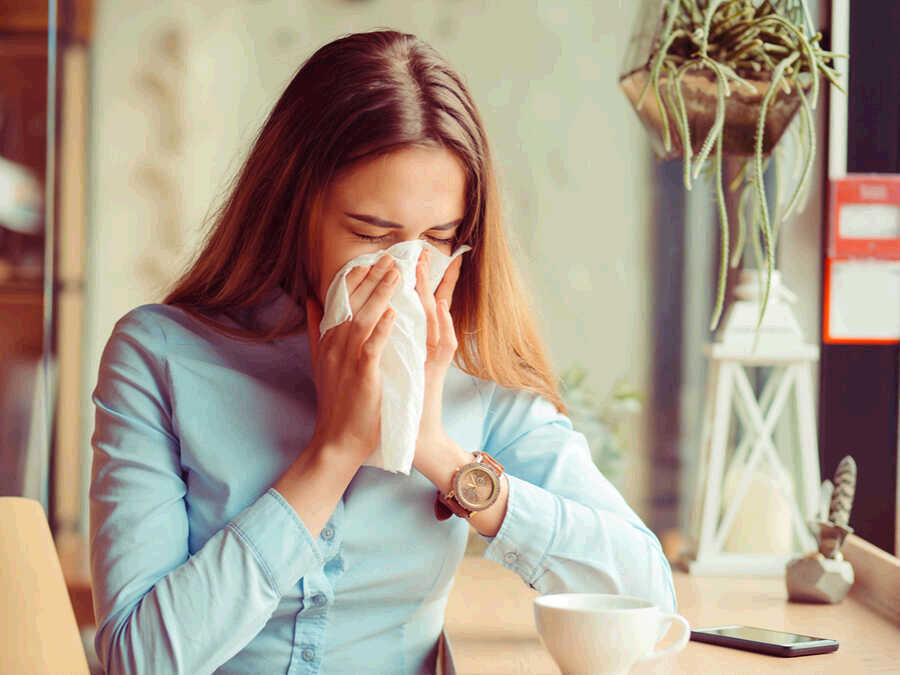 How to Tell the Difference Between Colds and Allergies